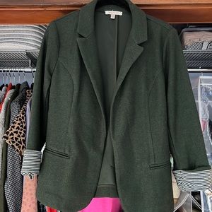 Green 3/4 sleeve blazer